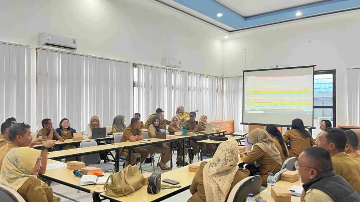 RAPAT EVALUASI DAN REKONSILIASI ANGGARAN PENDAPATAN DAERAH LINGKUP DINAS KELAUTAN DAN PERIKANAN PROV. SULAWESI TENGAH