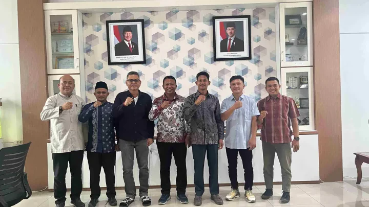 KUNJUNGAN DPRD KABUPATEN BANGGAI KEPULAUAN DI KANTOR DINAS KELAUTAN DAN PERIKANAN PROV. SULTENG