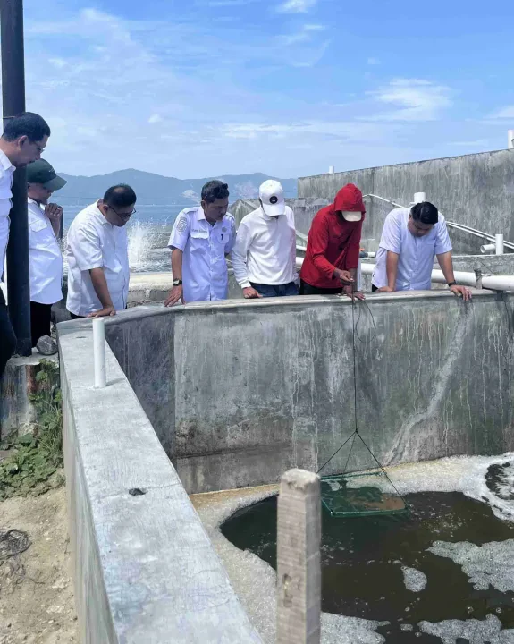 KUNJUNGAN KERJA KADIS DKP PROV. SULTENG KE UPTD PERBENIHAN KAMPAL DI KABUPATEN PARIGI MOUTONG