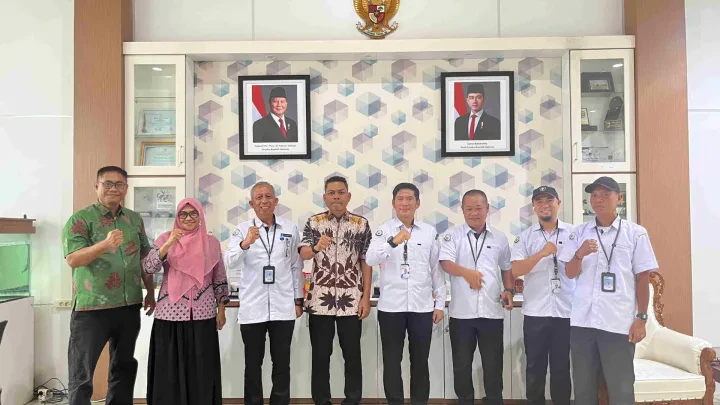 KUNJUNGAN KEPALA STASIUN PPMHKP PALU DAN PPMHKP KABUPATEN BANGGAI DI KANTOR DINAS KELAUTAN DAN PERIKANAN PROV. SULTENG